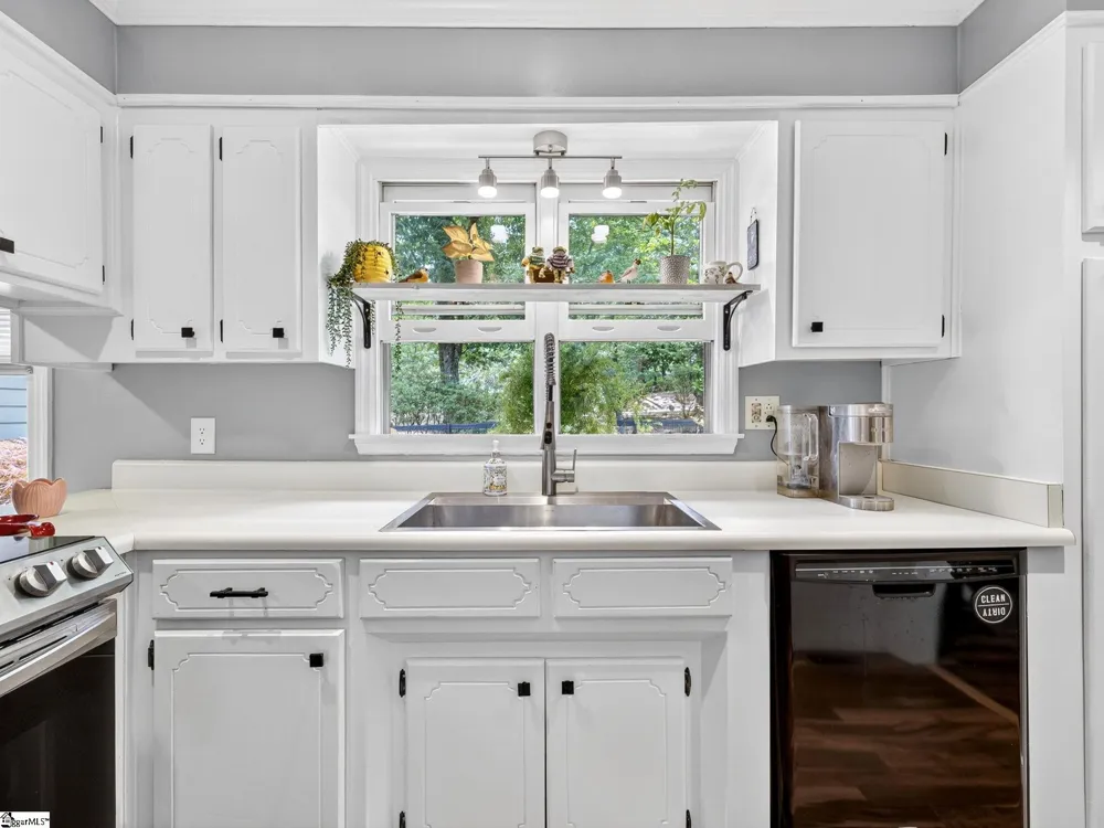 707 Dogwood Trail Tryon, NC 28782