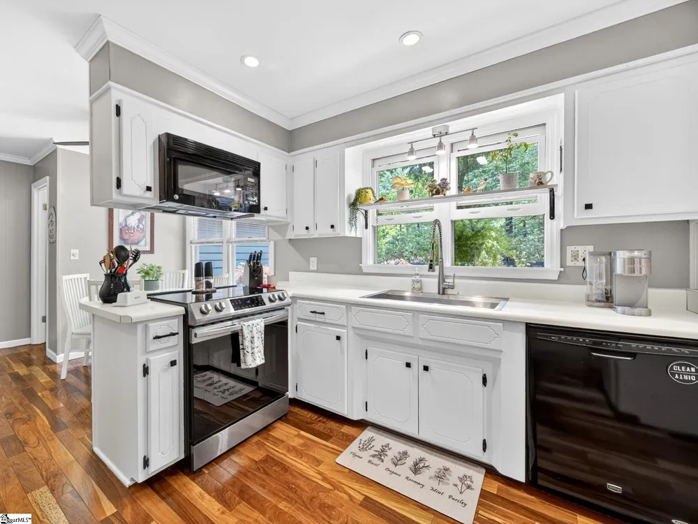 707 Dogwood Trail Tryon, NC 28782