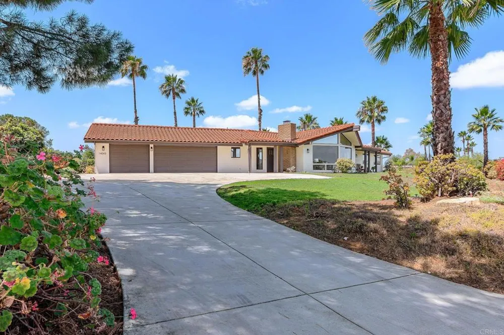 14043 Calle De Vista Valley Center, CA 92082