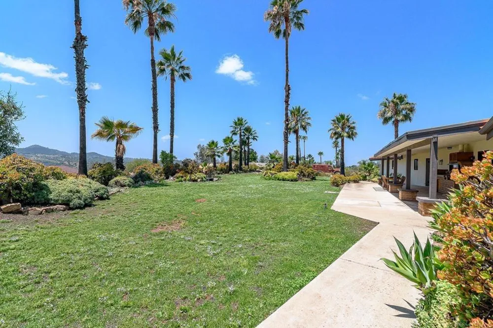 14043 Calle De Vista Valley Center, CA 92082