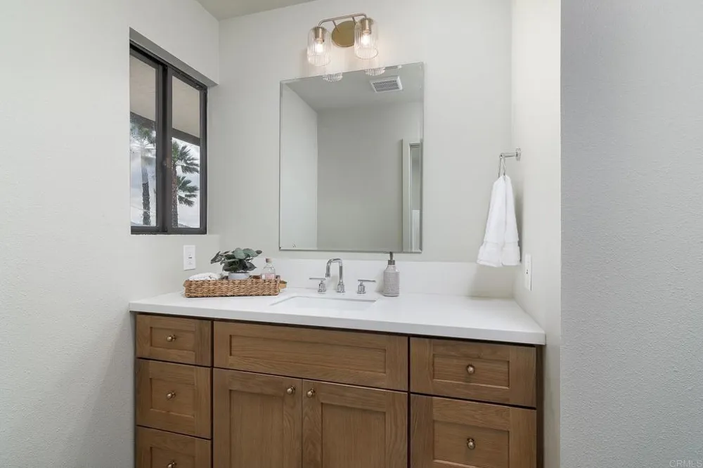14043 Calle De Vista Valley Center, CA 92082