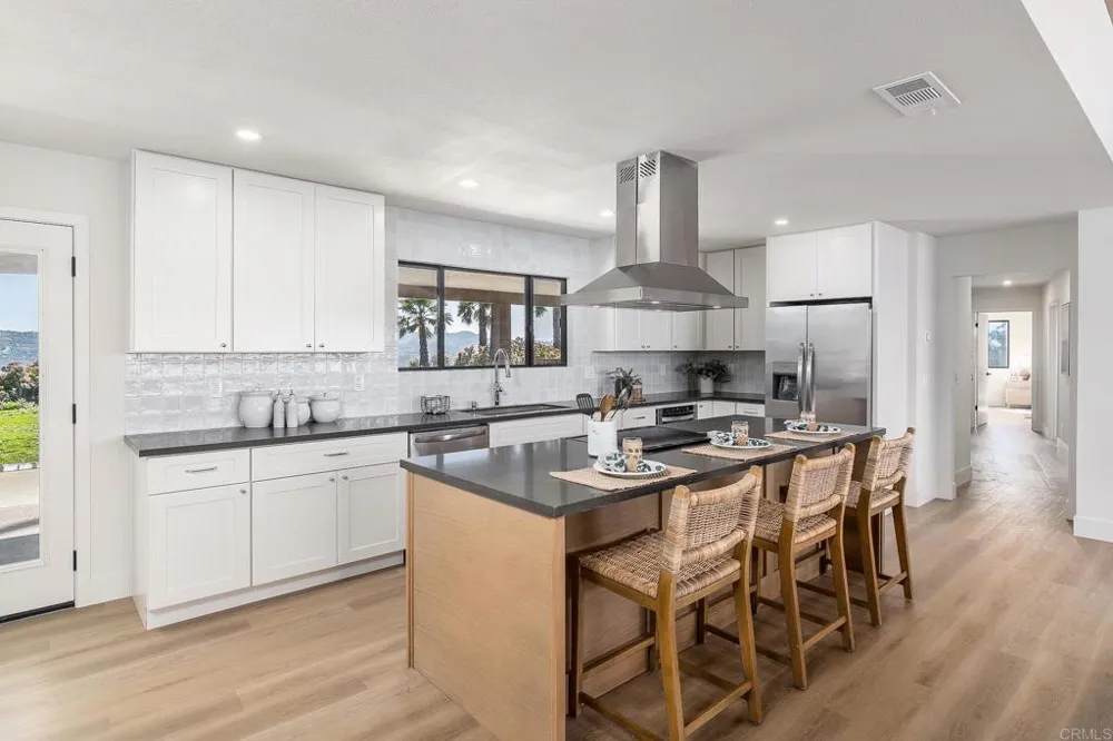 14043 Calle De Vista Valley Center, CA 92082