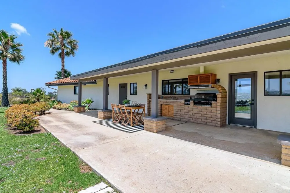 14043 Calle De Vista Valley Center, CA 92082