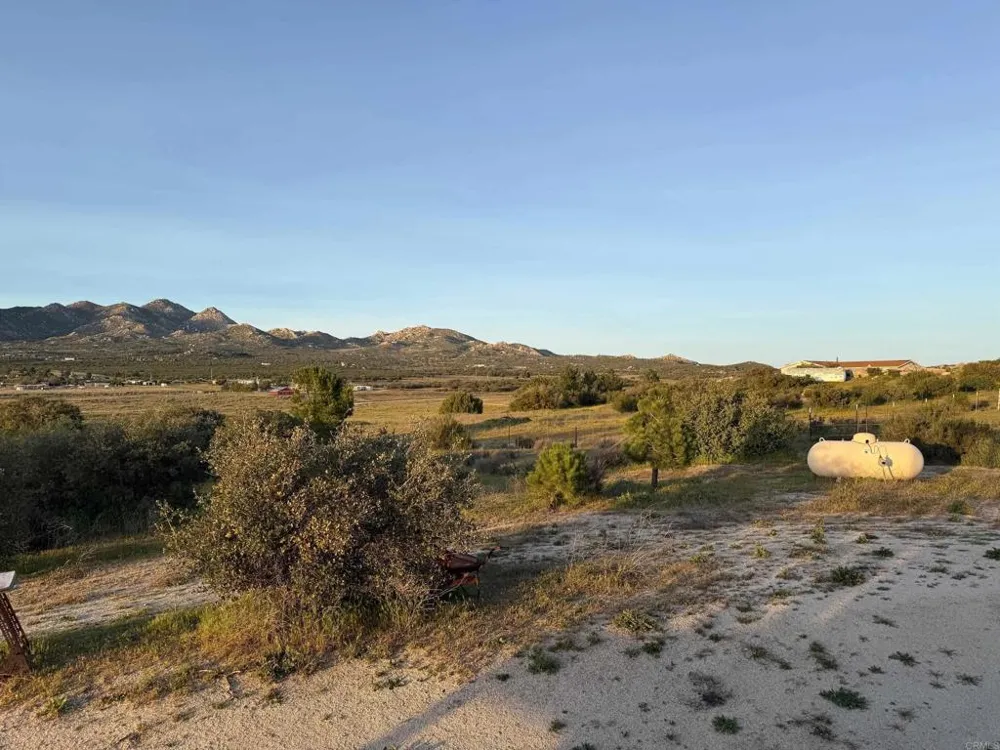37697 Montezuma Valley Road Ranchita, CA 92066