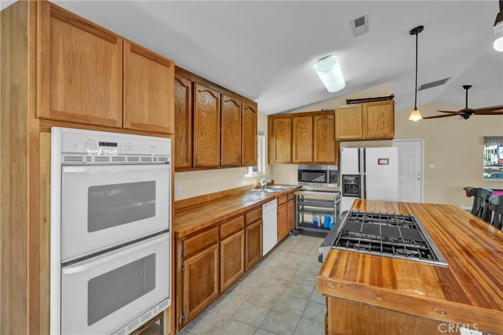 16410 Tish A Tang Road Lower Lake, CA 95457