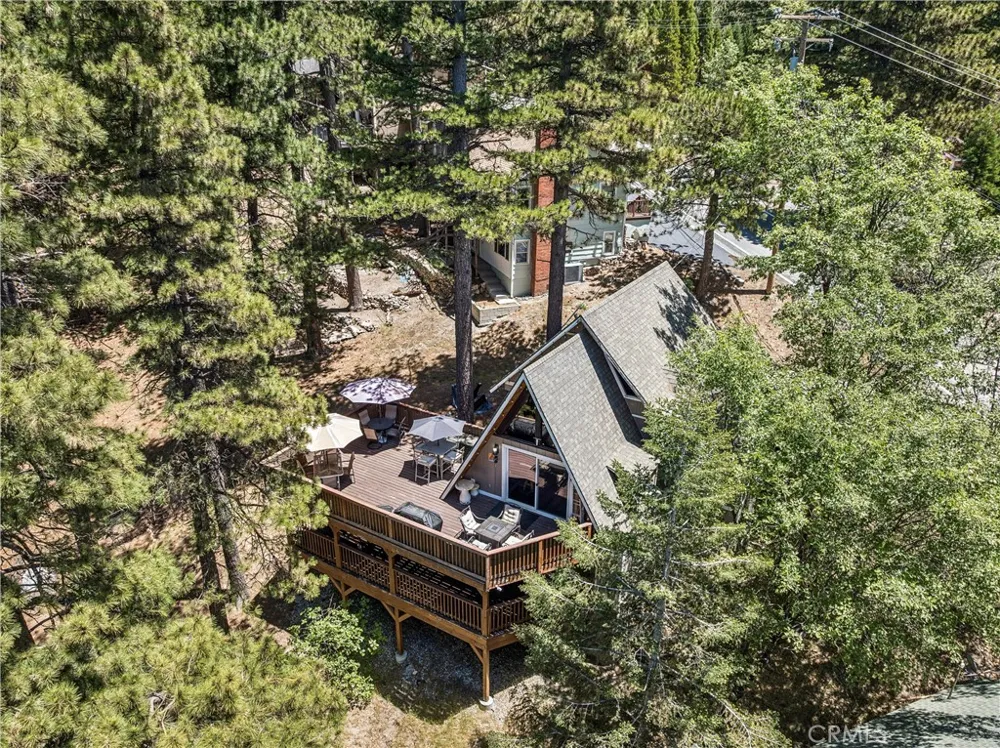30834 Live Oak Running Springs, CA 92382