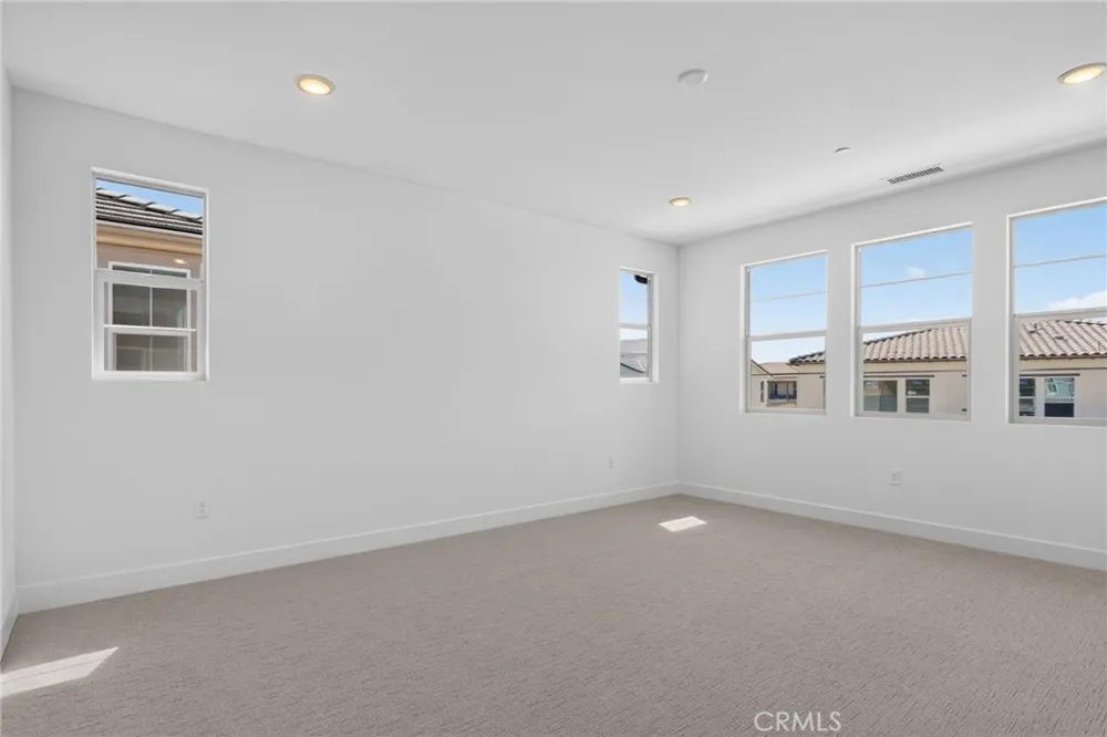 5064 Solace Drive Rancho Mission Viejo, CA 92694