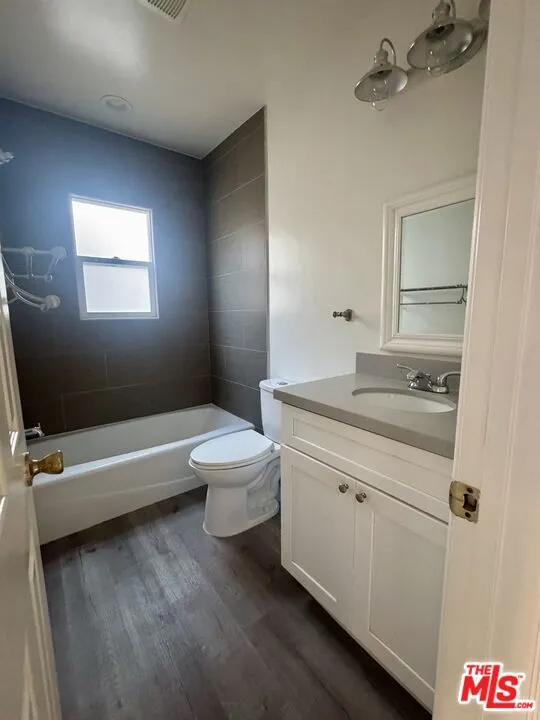 133 S Crescent Drive #7 Beverly Hills, CA 90212