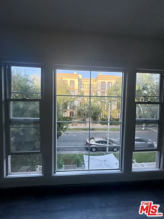 133 S Crescent Drive #7 Beverly Hills, CA 90212