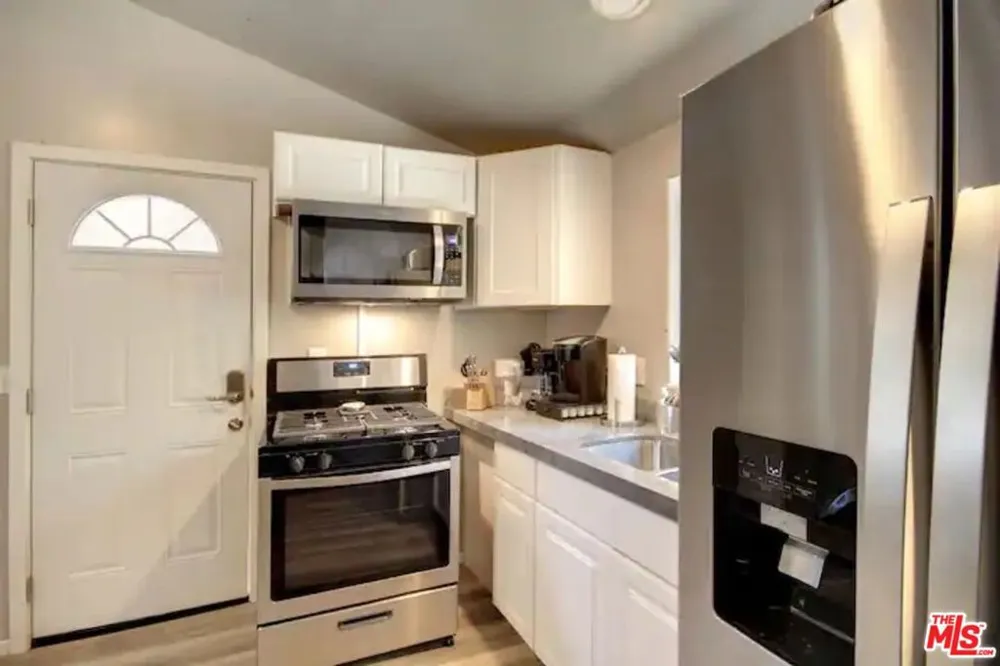 39219 Cedar Dell Road Big Bear, CA 92333