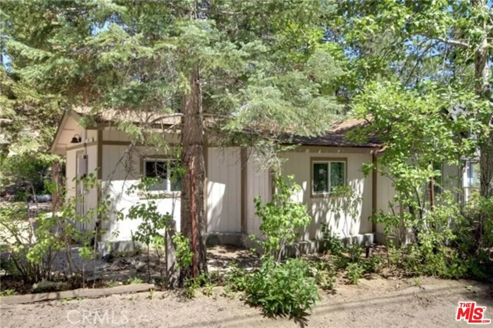 39219 Cedar Dell Road Big Bear, CA 92333