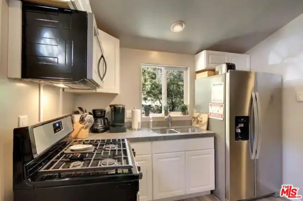 39219 Cedar Dell Road Big Bear, CA 92333