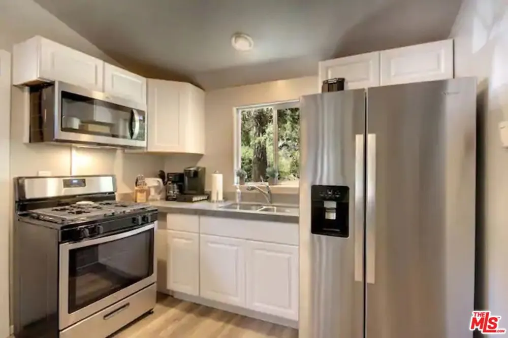 39219 Cedar Dell Road Big Bear, CA 92333
