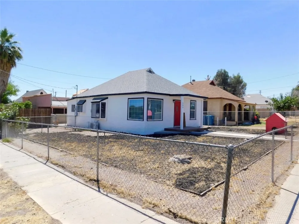 503 Palm Needles, CA 92363