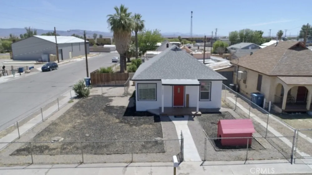 503 Palm Needles, CA 92363