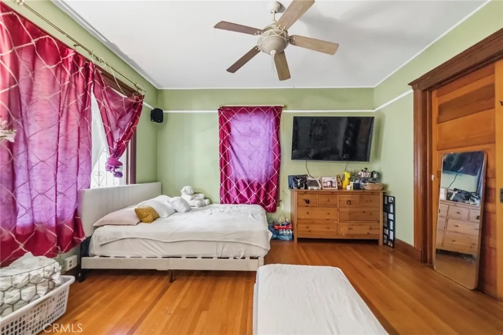 1545 Cambria Los Angeles, CA 90017