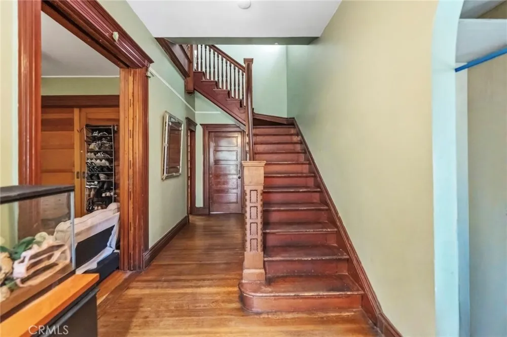 1545 Cambria Los Angeles, CA 90017