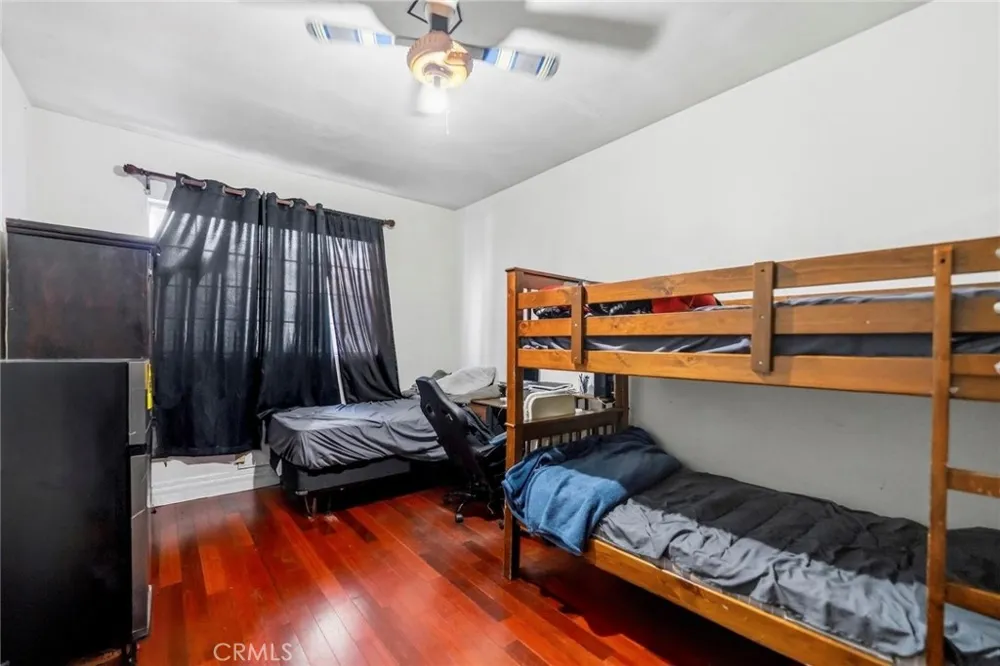 1545 Cambria Los Angeles, CA 90017