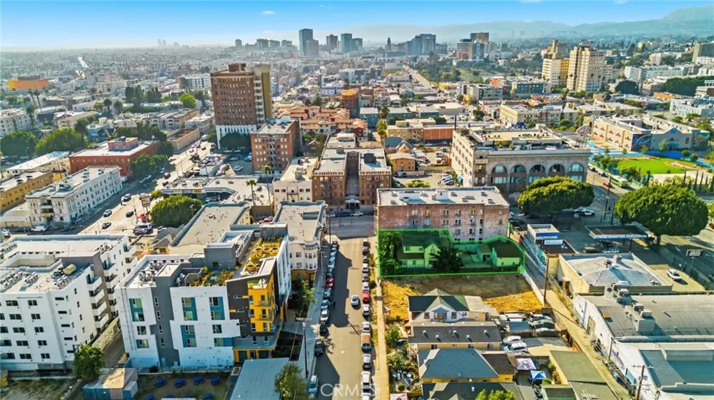 1545 Cambria Los Angeles, CA 90017