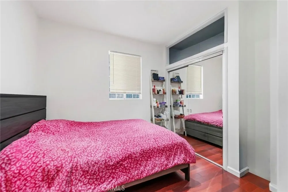 1545 Cambria Los Angeles, CA 90017