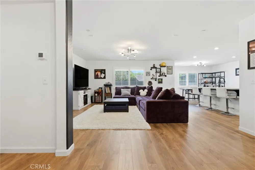 2045 W Chianti Way Hanford, CA 93230