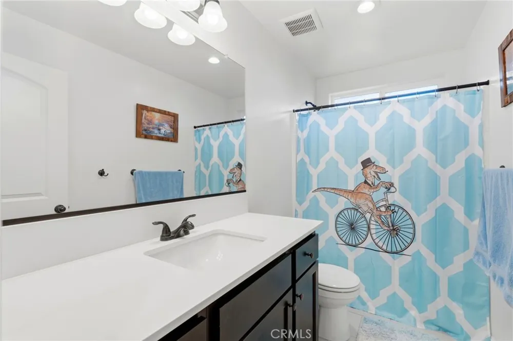 2045 W Chianti Way Hanford, CA 93230