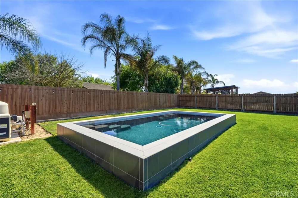 2045 W Chianti Way Hanford, CA 93230