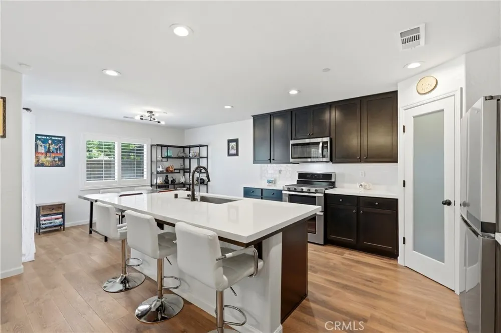 2045 W Chianti Way Hanford, CA 93230