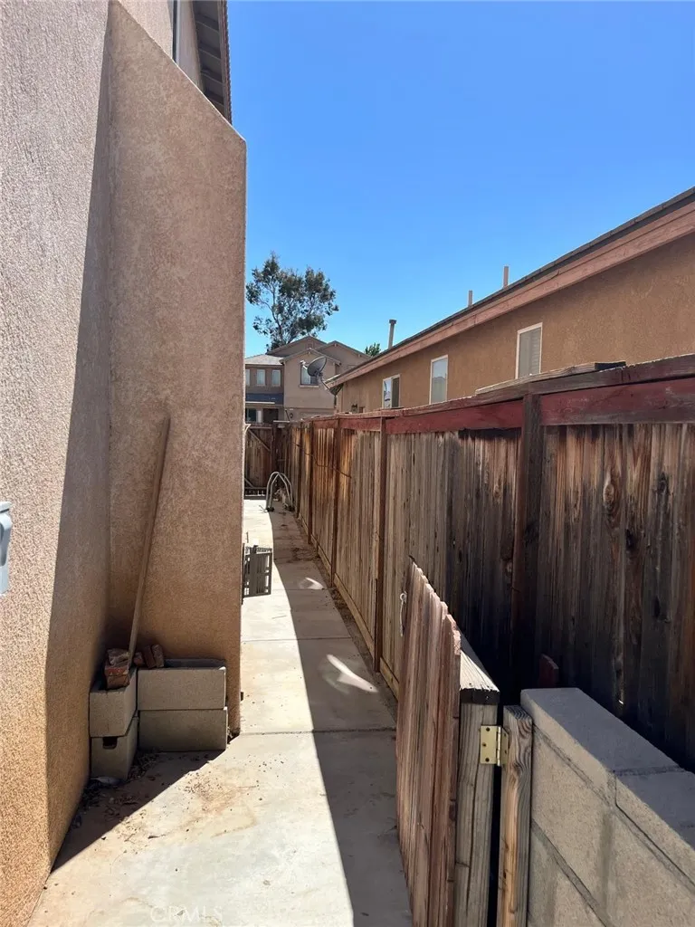 9375 Agave Drive Hesperia, CA 92344