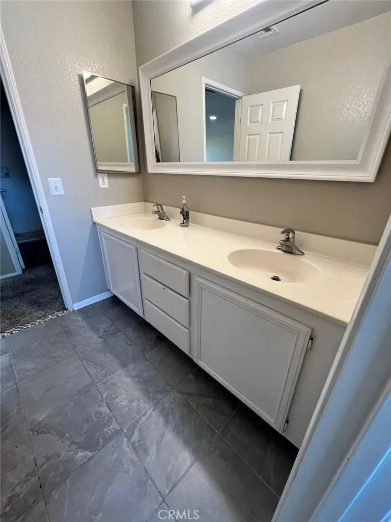 9375 Agave Drive Hesperia, CA 92344