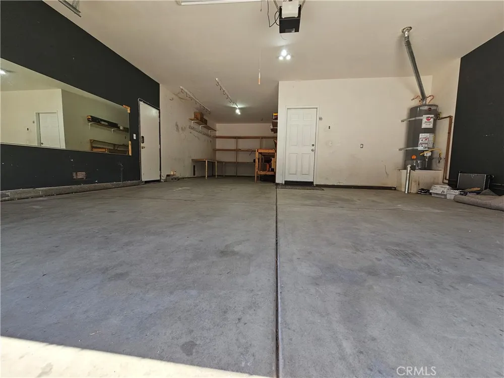 9375 Agave Drive Hesperia, CA 92344