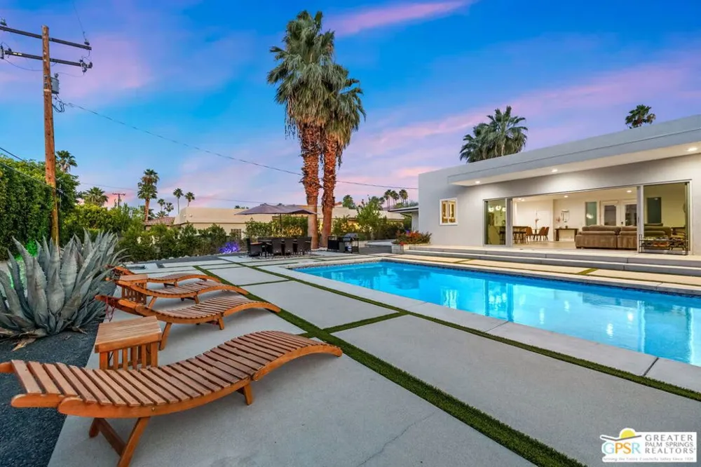 73042 Willow Street Palm Desert, CA 92260