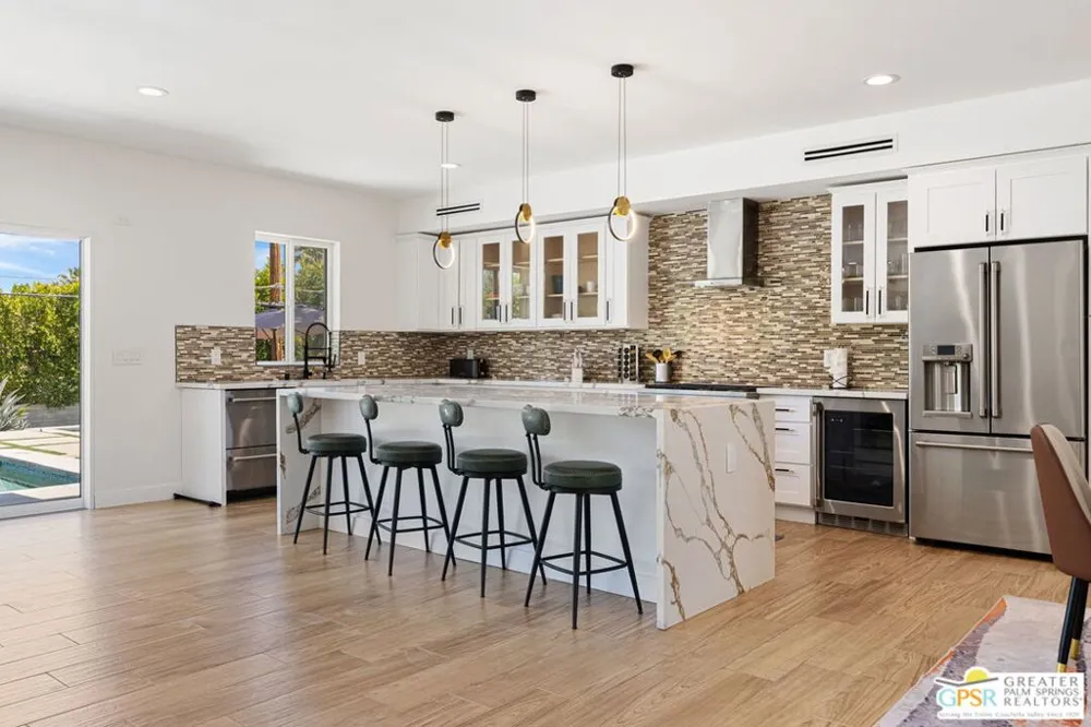 73042 Willow Street Palm Desert, CA 92260