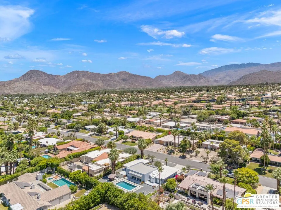 73042 Willow Street Palm Desert, CA 92260
