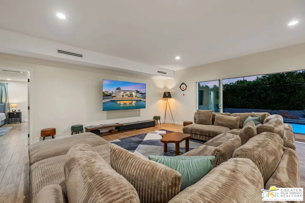 73042 Willow Street Palm Desert, CA 92260