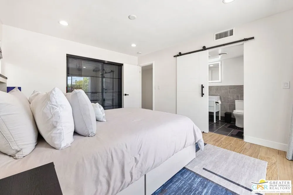 73042 Willow Street Palm Desert, CA 92260