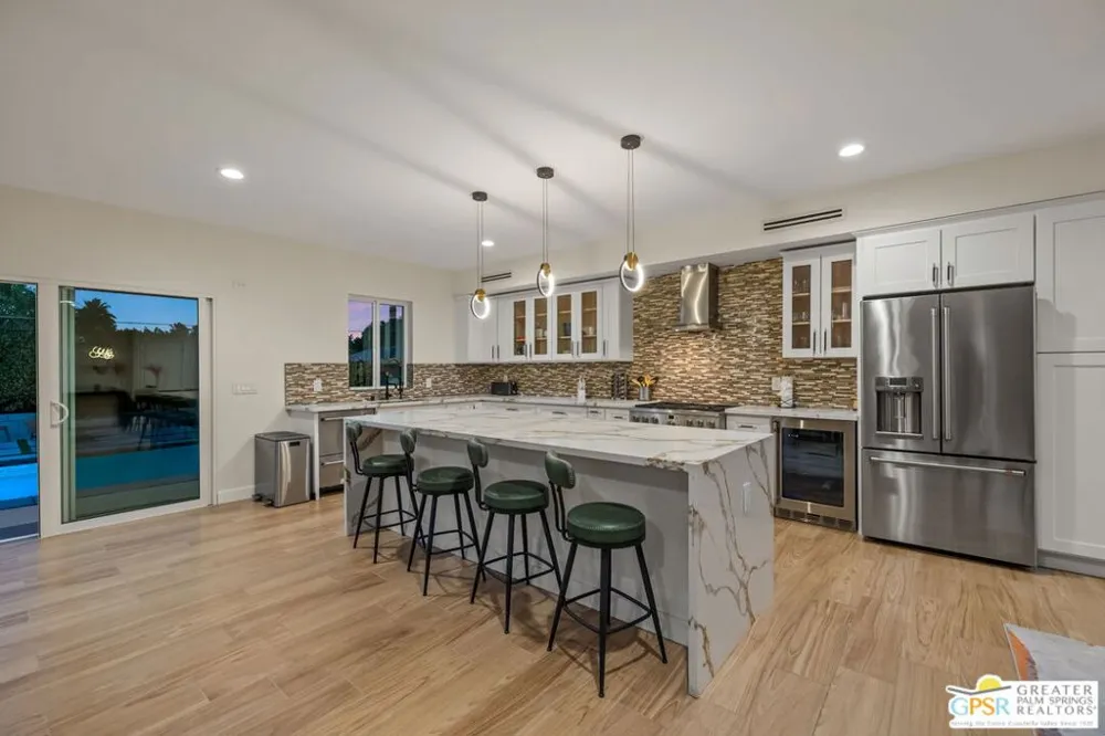 73042 Willow Street Palm Desert, CA 92260