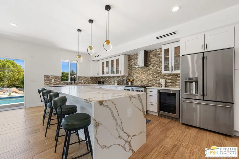 73042 Willow Street Palm Desert, CA 92260