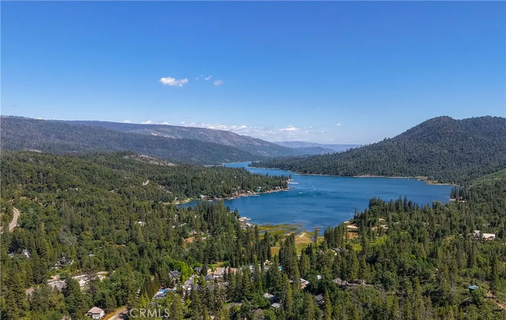 50824 Smoke Tree Trail Bass Lake, CA 93644