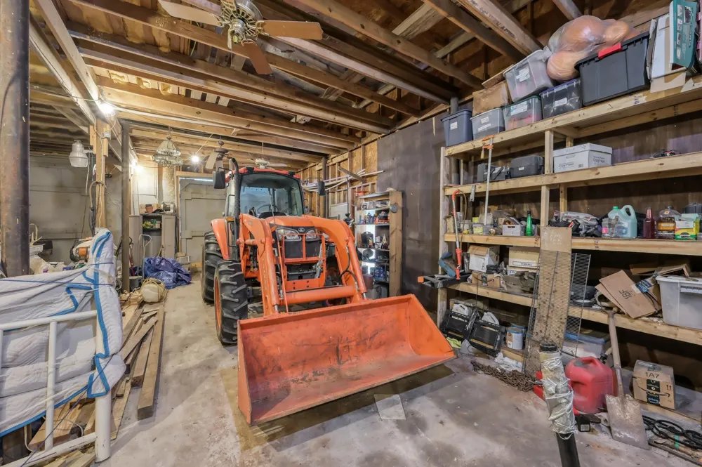 276 Walker Loop Huntsville, TX 77340