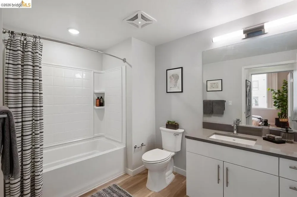 260 Brooklyn Basin Way #426 Oakland, CA 94606