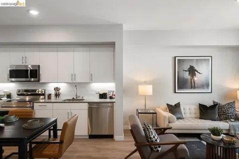 260 Brooklyn Basin Way #426