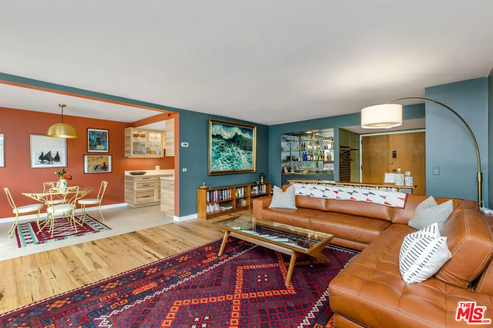 8828 Pershing Drive #112 Playa del Rey, CA 90293