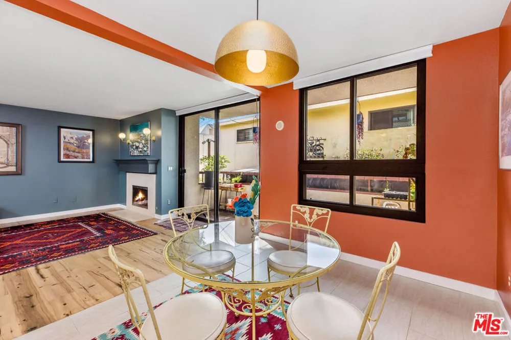 8828 Pershing Drive #112 Playa del Rey, CA 90293
