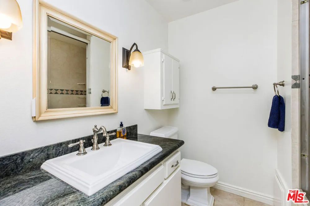 8828 Pershing Drive #112 Playa del Rey, CA 90293