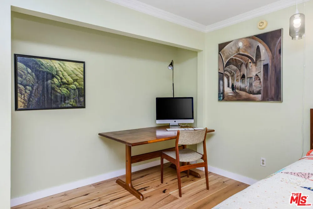 8828 Pershing Drive #112 Playa del Rey, CA 90293