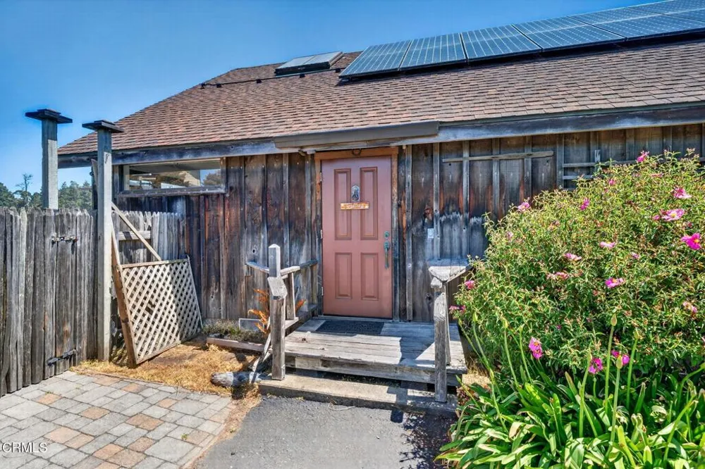 16861 Ocean Drive Fort Bragg, CA 95437