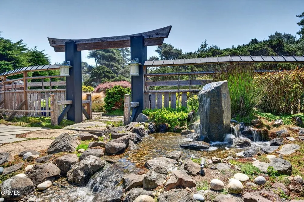 16861 Ocean Drive Fort Bragg, CA 95437