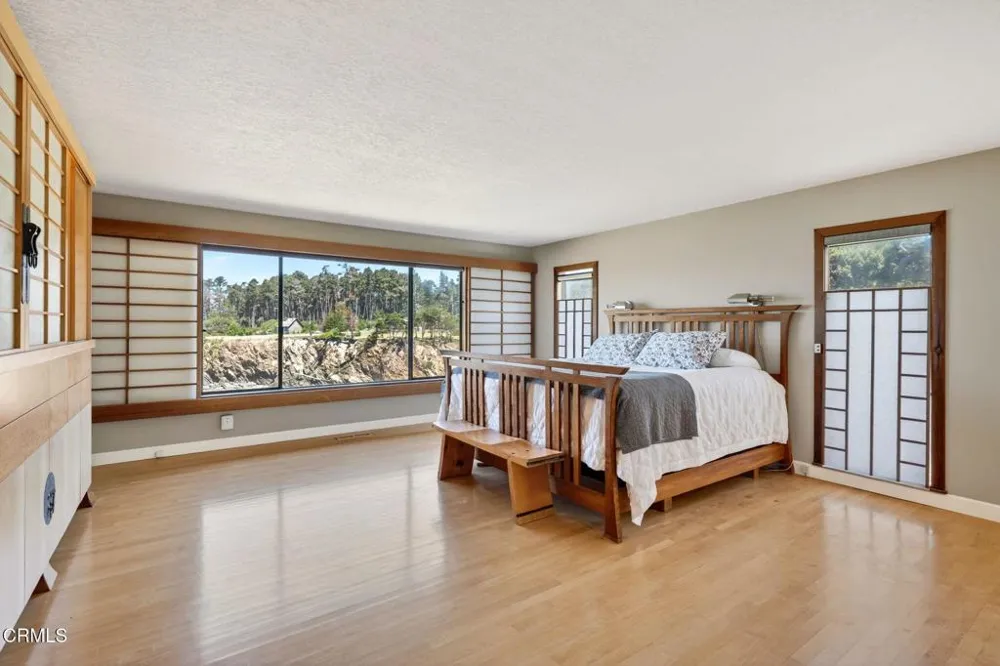 16861 Ocean Drive Fort Bragg, CA 95437
