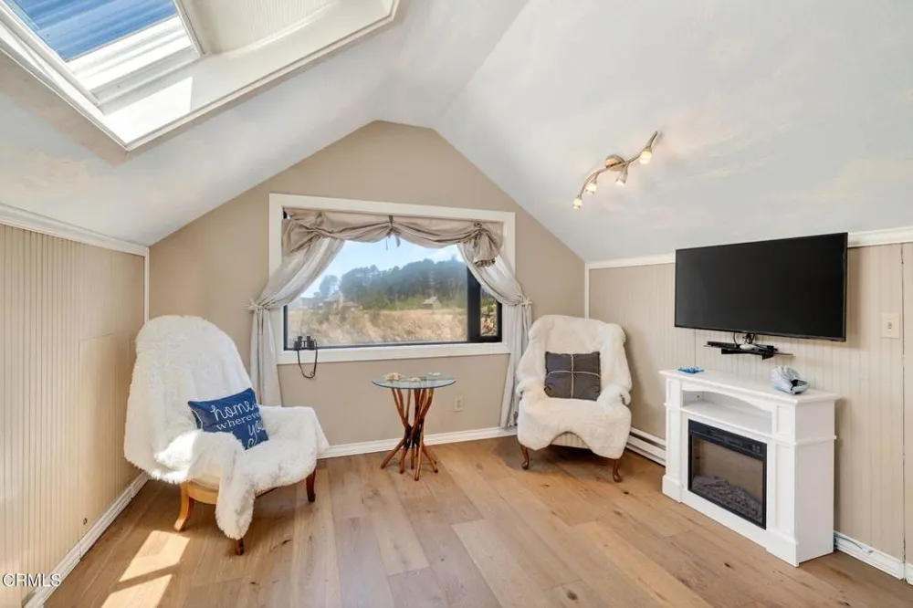 16861 Ocean Drive Fort Bragg, CA 95437